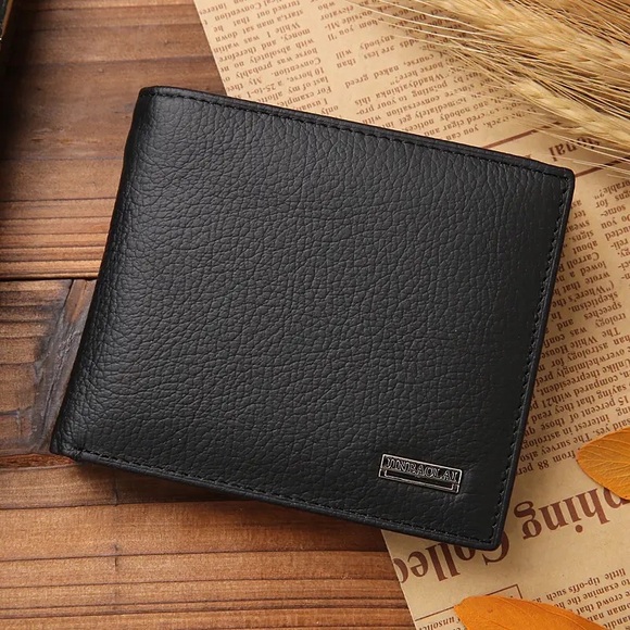 Black leather wallet - Picture 1 of 5